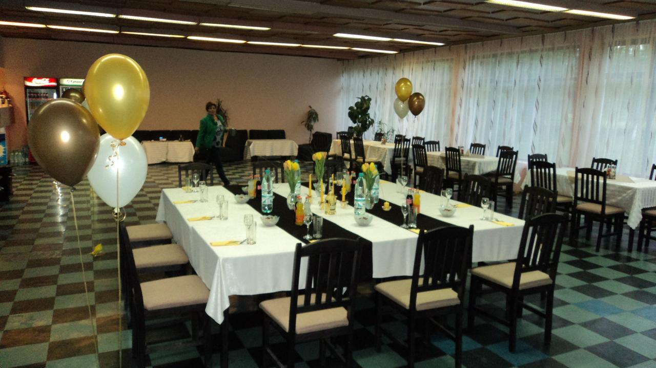 Hotel Stroitel Hisarya Luaran gambar